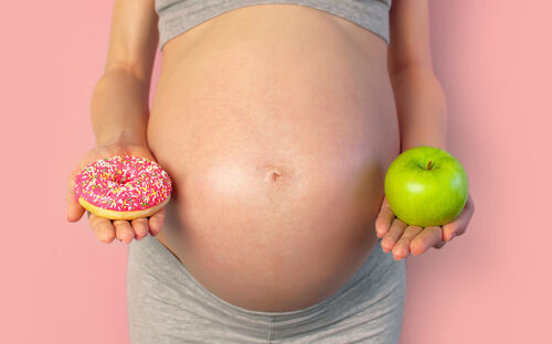 Ernährung in der Schwangerschaft: Häufige Fragen beantwortet von einer Expertin