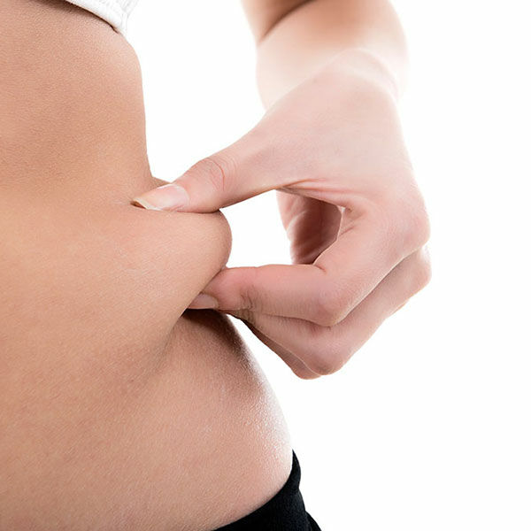 FettabsaugungTrotz konsequenten Trainings und bewusster Ernährung ist es oft nicht möglich an gewissen Körperstellen abzunehmen. Eine Fettabsaugung kann helfen.